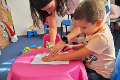 YES-LANGUAGE-CENTRE-CURSURI-ENGLEZA-COPII-CRAIOVA-CLASA-ENGLEZA-12
